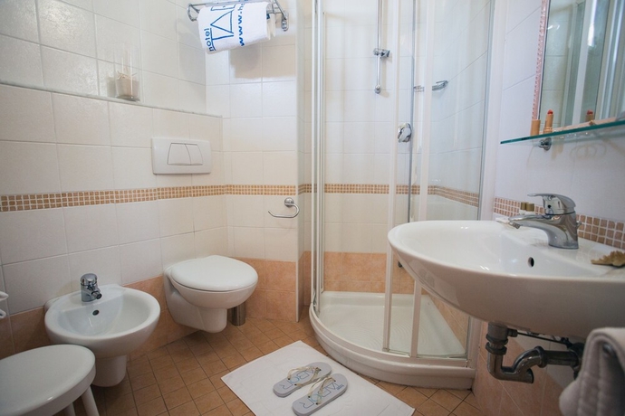Imagen de la habitación del Hotel Tabor, Rimini. Foto 16