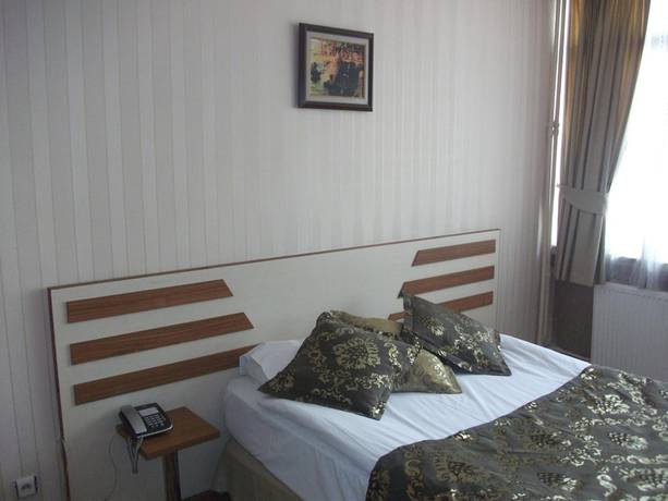 Imagen de la habitación del Hotel Tac. Foto 14