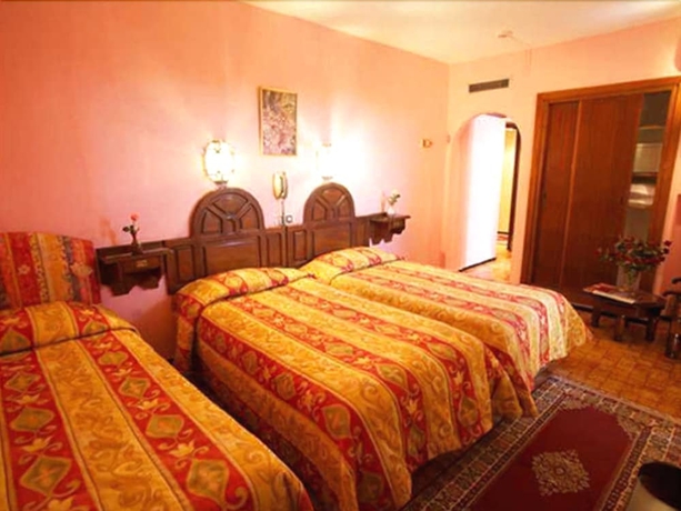 Imagen de la habitación del Hotel Tachfine. Foto 7