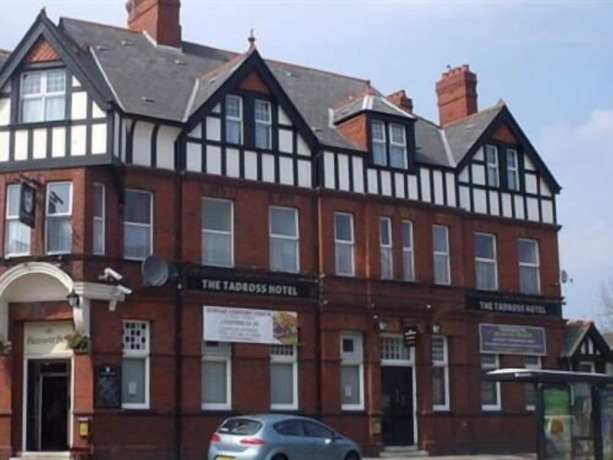 Imagen general del Hotel Tadross. Foto 1