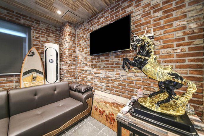 Imagen de los interiores del Hotel Taean Famillie Boutique. Foto 19