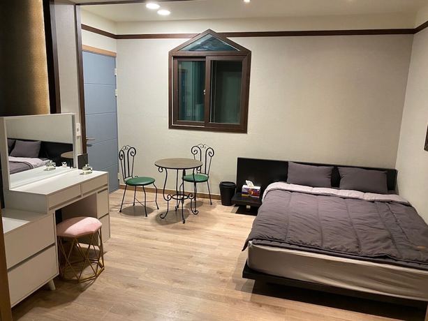 Imagen de la habitación del Hotel Taean Famillie Boutique. Foto 13