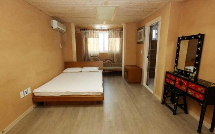 Imagen de la habitación del Hotel Taean Jungpo Pension. Foto 15