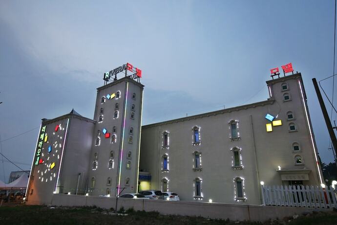 Imagen general del Hotel Taean Rivera. Foto 3