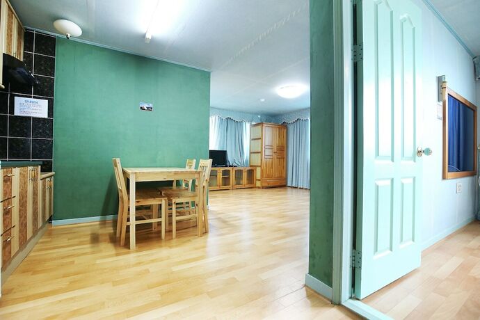 Imagen de la habitación del Hotel Taean Seohae Motel. Foto 16
