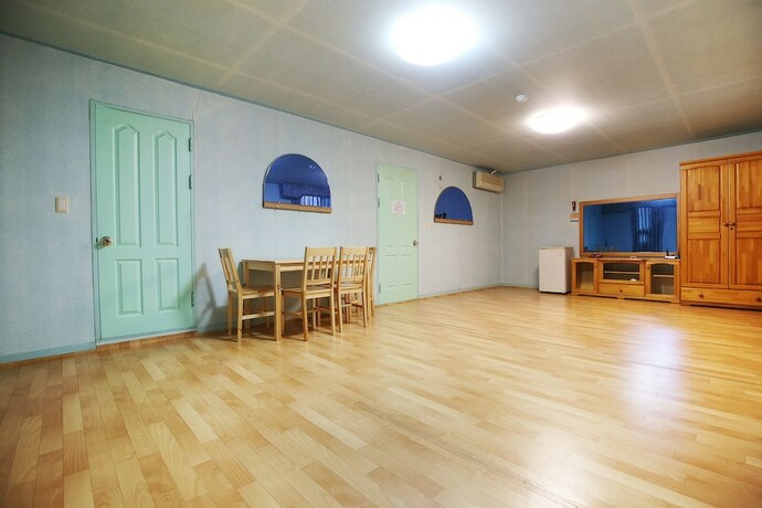 Imagen de la habitación del Hotel Taean Seohae Motel. Foto 19