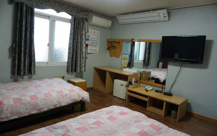 Imagen general del Hotel Taean Shinjindo Beach Condo Motel. Foto 1
