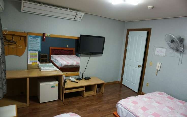 Imagen general del Hotel Taean Shinjindo Beach Condo Motel. Foto 2