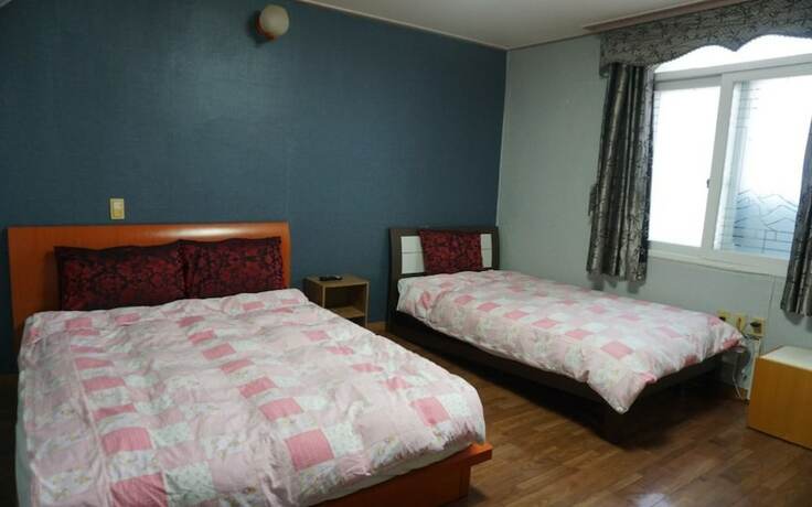 Imagen general del Hotel Taean Shinjindo Beach Condo Motel. Foto 4