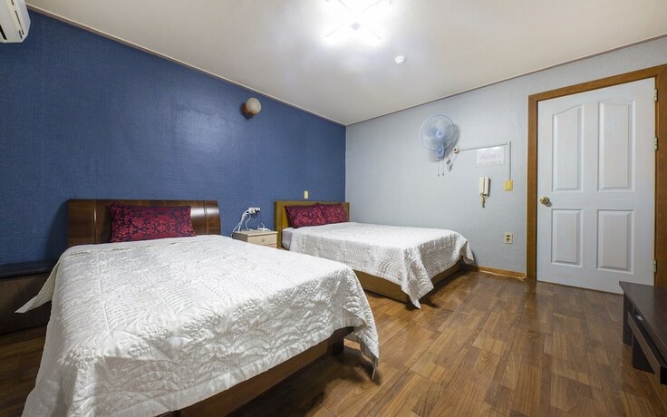Imagen general del Hotel Taean Shinjindo Beach Condo Motel. Foto 5