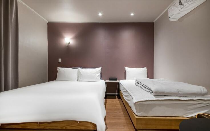 Imagen de la habitación del Hotel Taebaek Art Deco. Foto 17