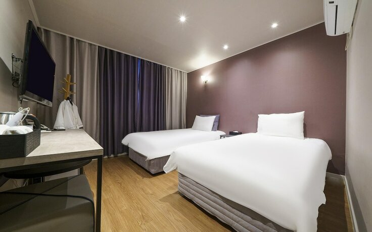 Imagen de la habitación del Hotel Taebaek Art Deco. Foto 18