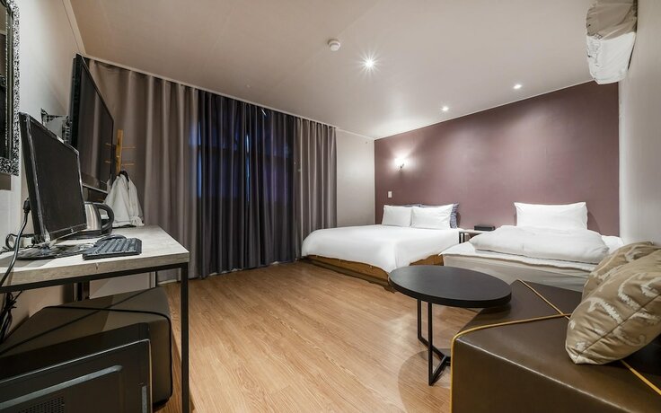 Imagen de la habitación del Hotel Taebaek Art Deco. Foto 19