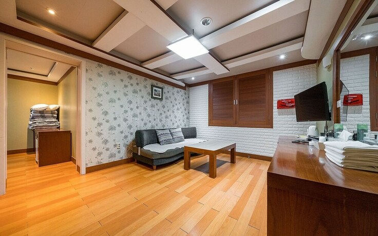 Imagen de la habitación del Hotel Taebaek Tourist. Foto 25