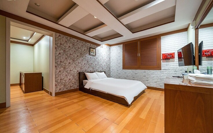 Imagen de la habitación del Hotel Taebaek Tourist. Foto 29