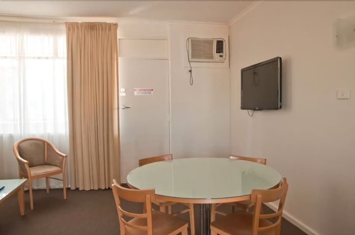 Imagen de la habitación del Hotel Taft Motor Inn. Foto 7