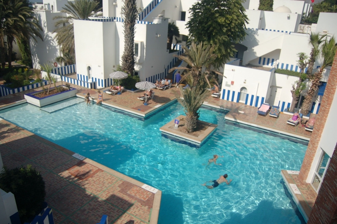 Imagen de la piscina del Hotel Tagadirt Appart-hotel. Foto 10