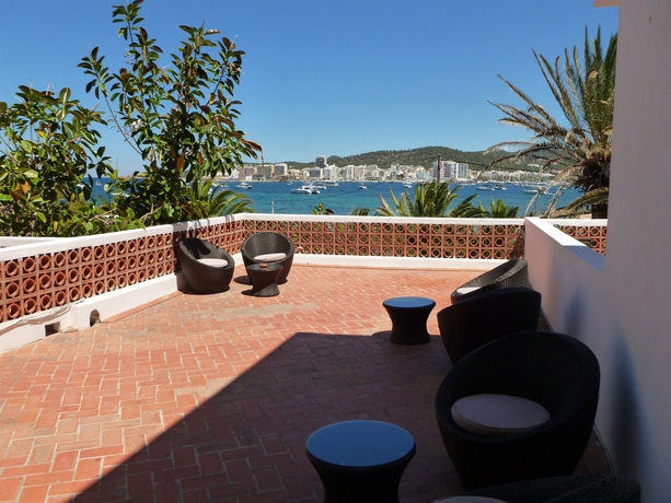 Imagen de los exteriores del Hotel Tagomago. Foto 8