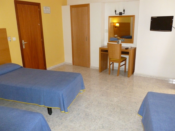 Imagen de la habitación del Hotel Tagomago. Foto 5
