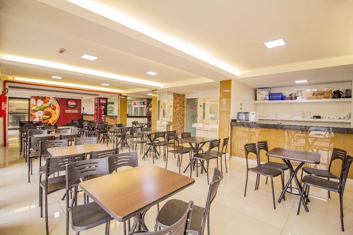 Imagen del bar/restaurante del Hotel Tagua Park. Foto 4