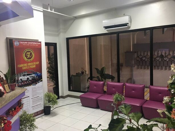 Imagen de los interiores del Hotel Tagum Coop Budgetel. Foto 14