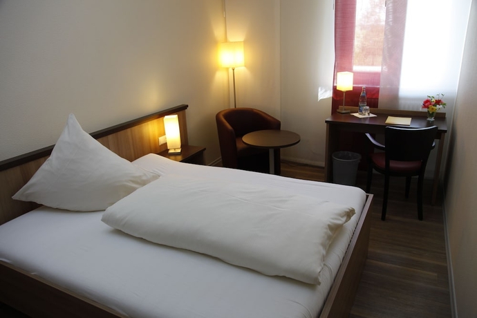 Imagen de la habitación del Hotel Tagungshaus Regina Pacis. Foto 6