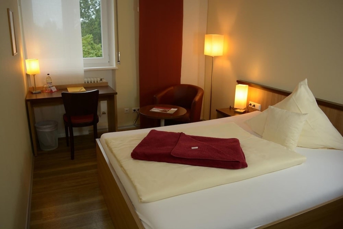 Imagen de la habitación del Hotel Tagungshaus Regina Pacis. Foto 12