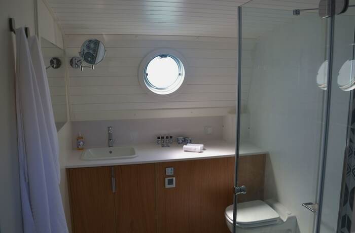 Imagen general del Hotel Tagus Marina - Houseboat. Foto 7