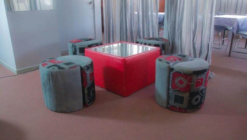 Imagen del bar/restaurante del Hotel Tahiti, Dakar. Foto 2