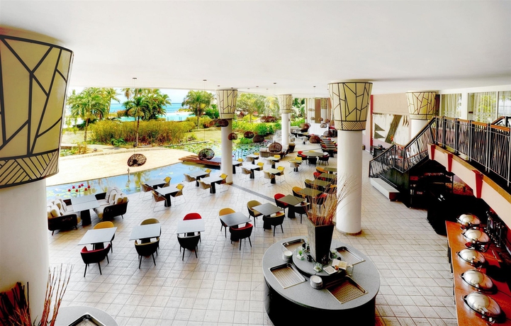 Imagen del bar/restaurante del Hotel Tahiti Ia Ora Beach Resort - Managed By Sofitel. Foto 4