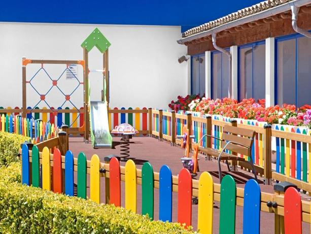 Imagen de los exteriores del Hotel Tahiti Playa. Foto 15