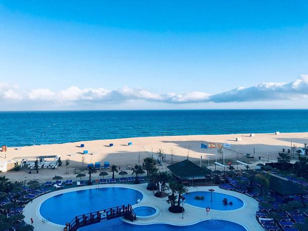 Imagen de los exteriores del Hotel Tahiti Playa. Foto 18