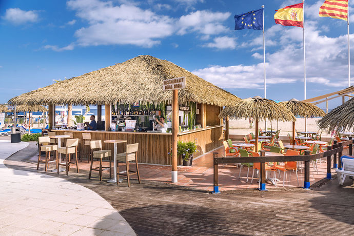 Imagen del bar/restaurante del Hotel Tahití Playa Suites. Foto 5