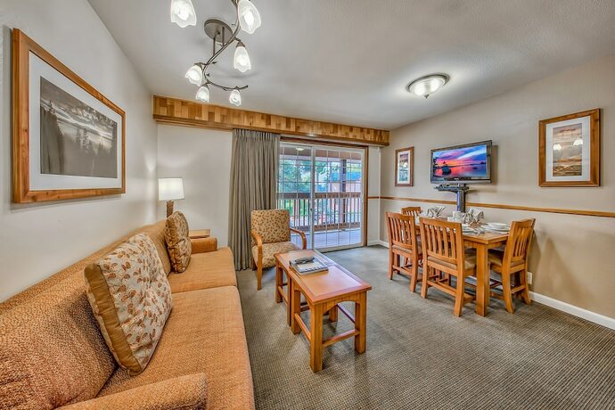 Imagen de la habitación del Hotel Tahoe Beach And Ski Club. Foto 11