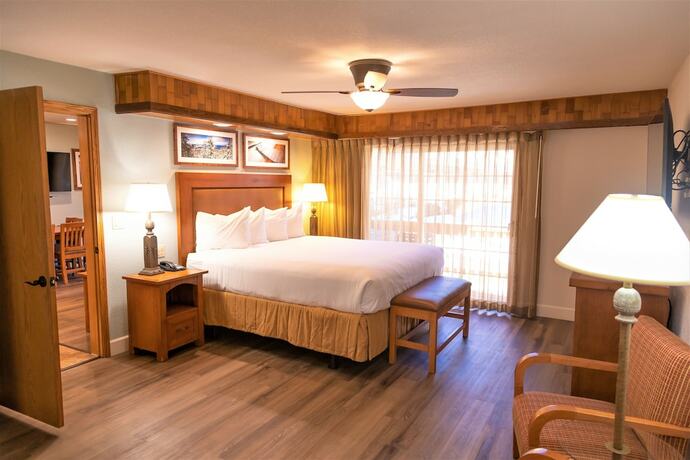 Imagen de la habitación del Hotel Tahoe Beach And Ski Club. Foto 14