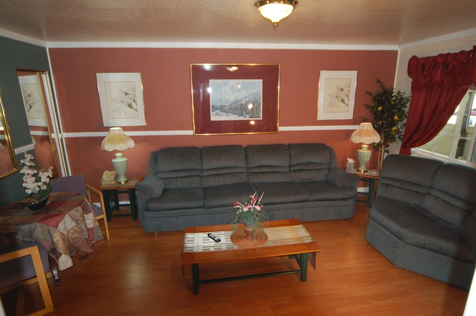 Imagen de los interiores del Hotel Tahoe Chalet Inn. Foto 13