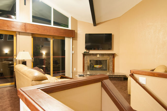 Imagen de la habitación del Hotel Tahoe Chaparral. Foto 10