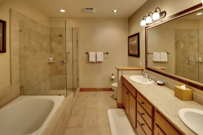 Imagen de la habitación del Hotel Tahoe Mountain Resorts Lodging Old Greenwood. Foto 11