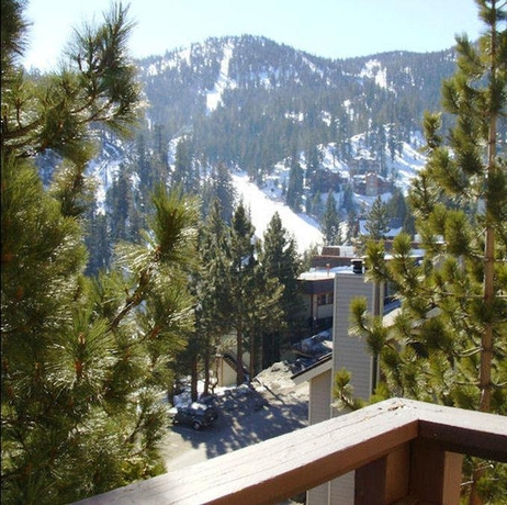 Imagen general del Hotel Tahoe Summit Village. Foto 4