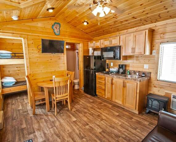 Imagen de la habitación del Hotel Tahoe Valley Campground. Foto 17