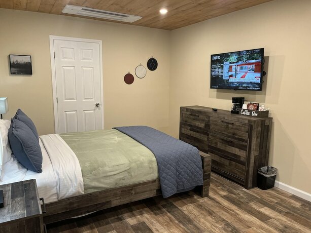 Imagen de la habitación del Hotel Tahquitz Pines Retreat. Foto 18