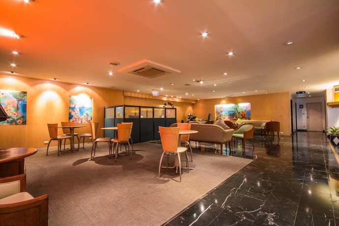 Imagen de los interiores del Hotel Tai Pan. Foto 15