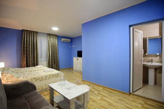Imagen de la habitación del Hotel Taia. Foto 8
