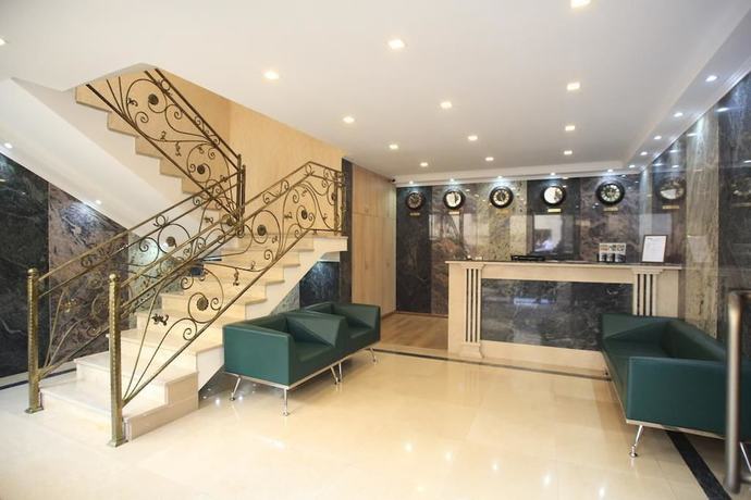 Imagen de los interiores del Hotel Taia. Foto 20
