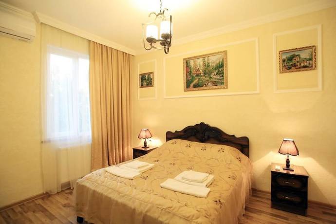 Imagen de la habitación del Hotel Taia. Foto 17