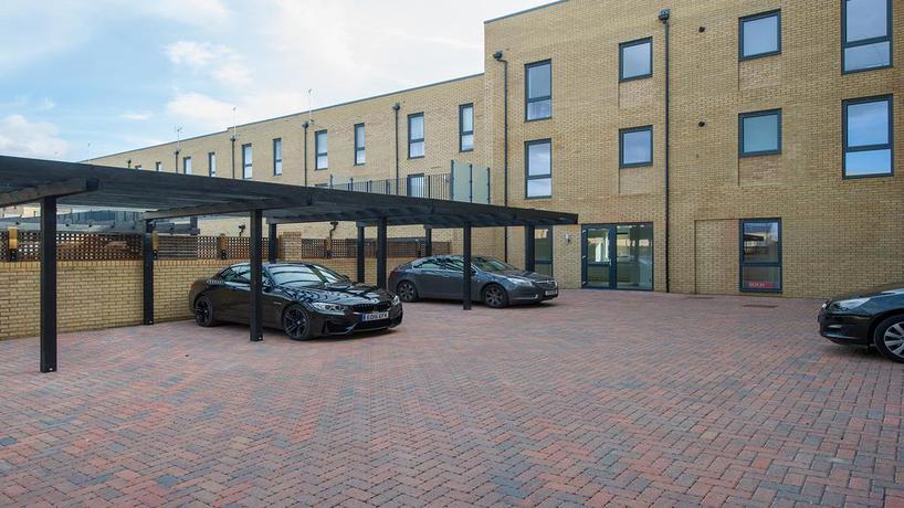 Imagen de los exteriores del Hotel Tailored Stays - De Havilland House. Foto 8