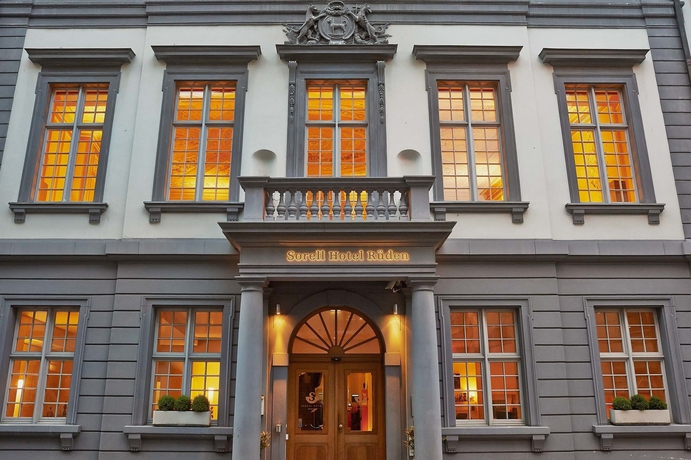 Imagen de los exteriores del Hotel Tailormade Hotel R&Uuml;DEN Schaffhausen. Foto 12