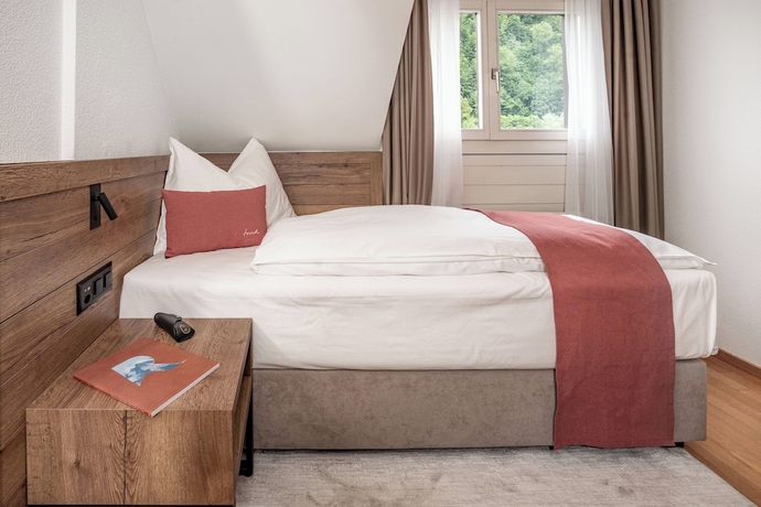 Imagen de la habitación del Hotel Tailormade KRONE Sarnen. Foto 8