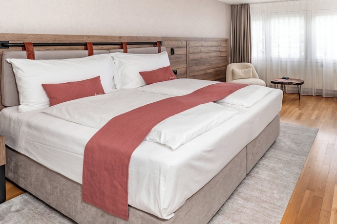 Imagen de la habitación del Hotel Tailormade KRONE Sarnen. Foto 10