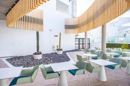 Imagen de la habitación del Hotel Taimar. Foto 8